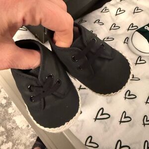 Baby gap newborn shoes. Black. Size 0-3